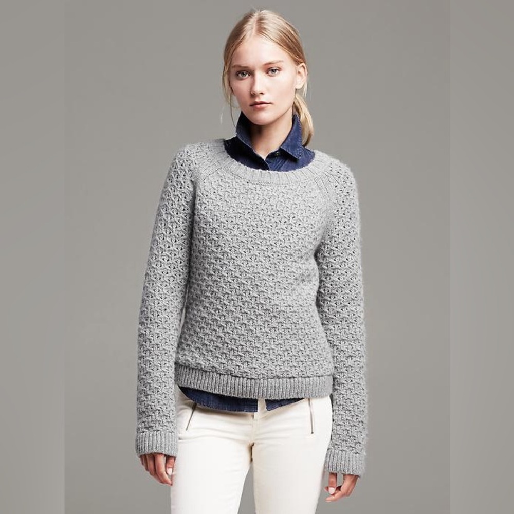 Banana Republic Thick Gray Merino Wool Alpaca Italian Yarn Star-Stitch Sweater